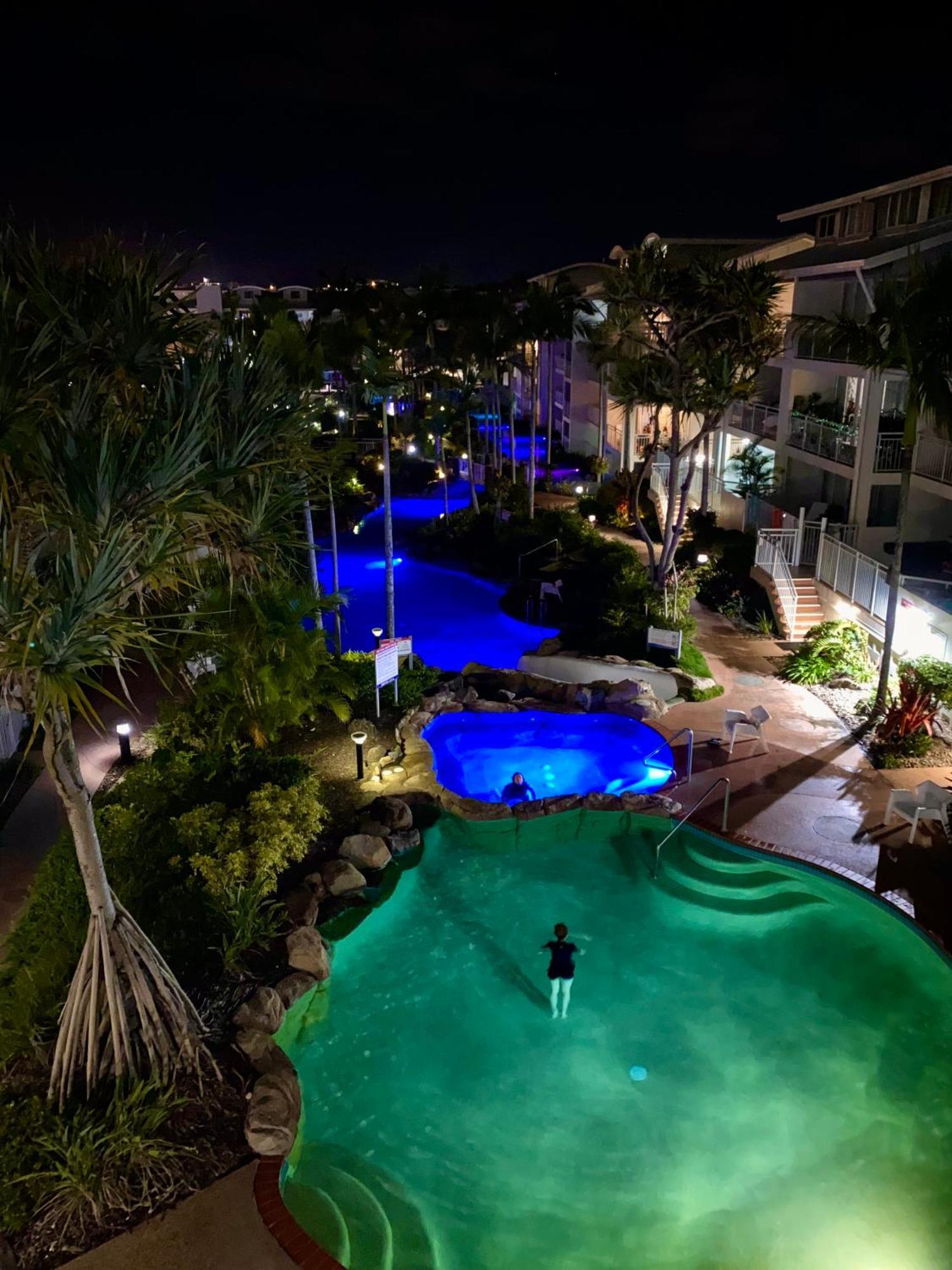 Resort Queen Studio At Alex Beach Resort Alexandra Headland Luaran gambar